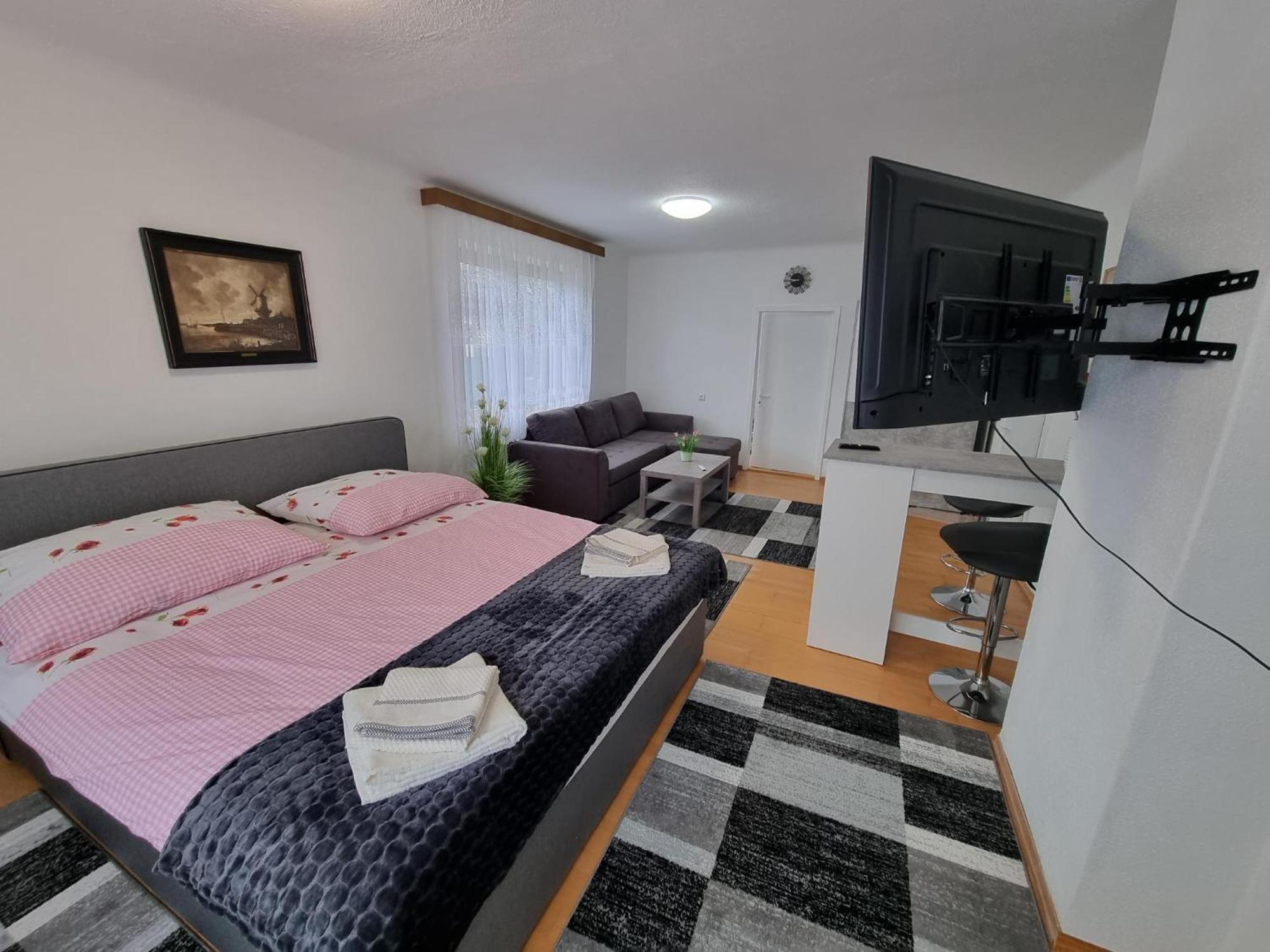 Pension Donaublick Grein 2 In Stifterstrasse 19A Bagian luar foto