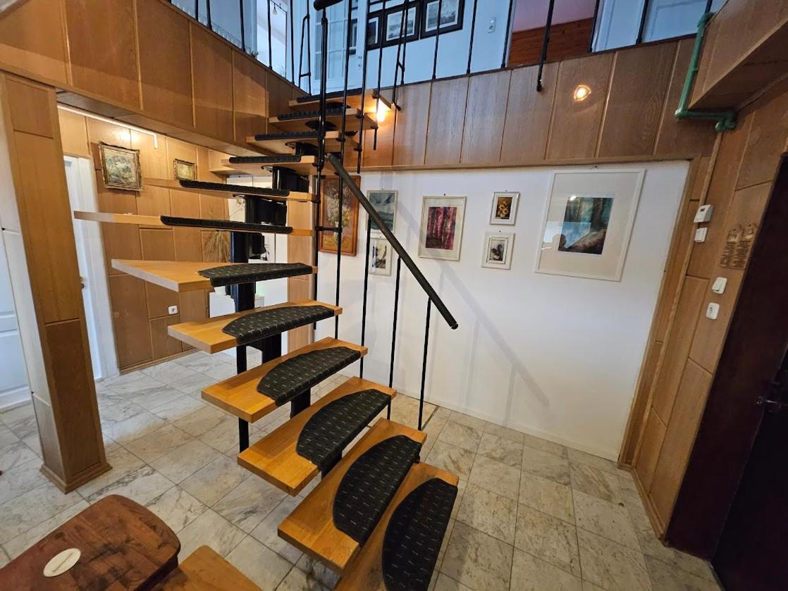 Pension Donaublick Grein 2 In Stifterstrasse 19A Bagian luar foto